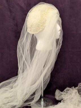 Vintage Priscilla of Boston Cream Lace Beaded Bridal Cap with Long Tulle Veil
